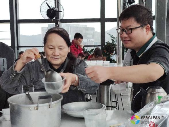 兴业卓辉元宵煮汤圆 兴业卓辉元宵煮汤圆