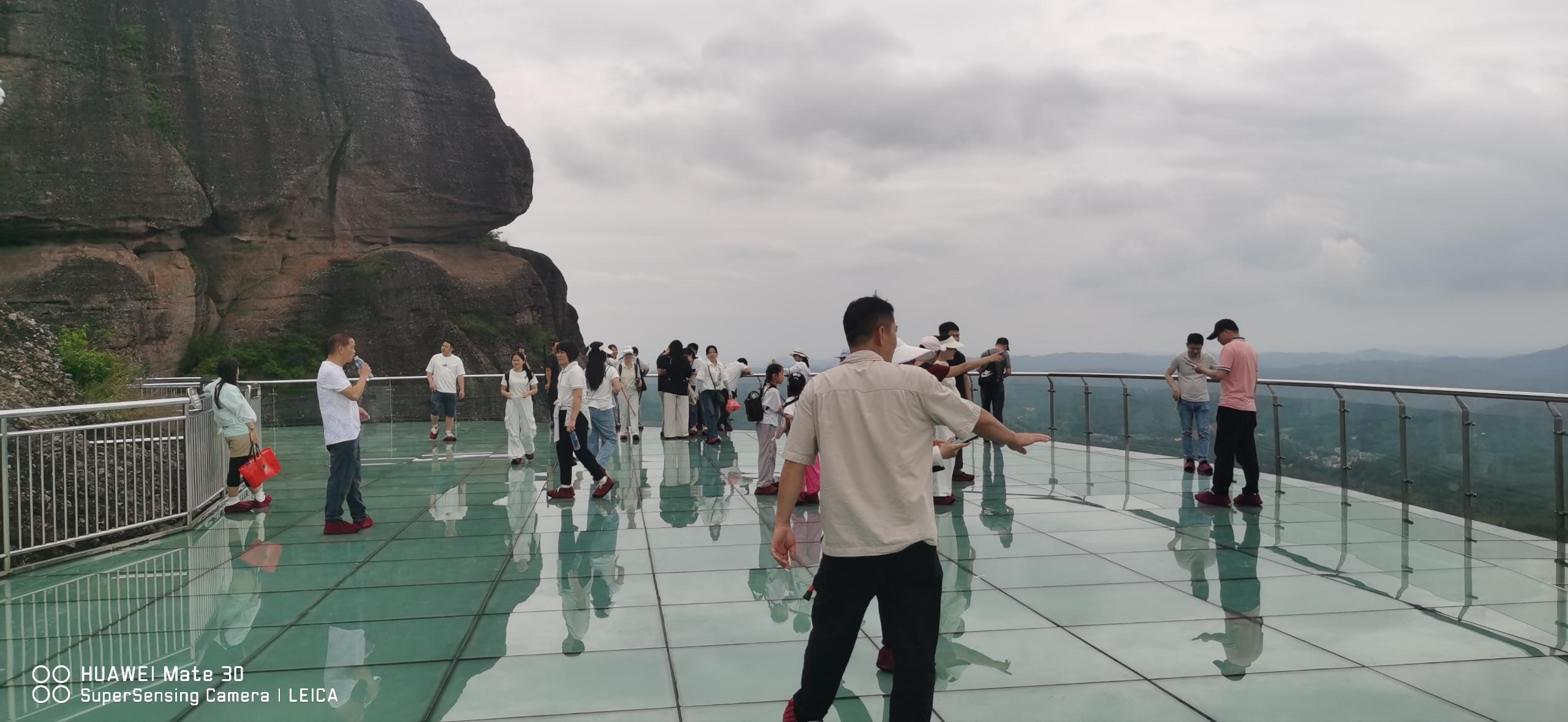 河源兴业卓辉团建.jpg 河源兴业卓辉团建.jpg