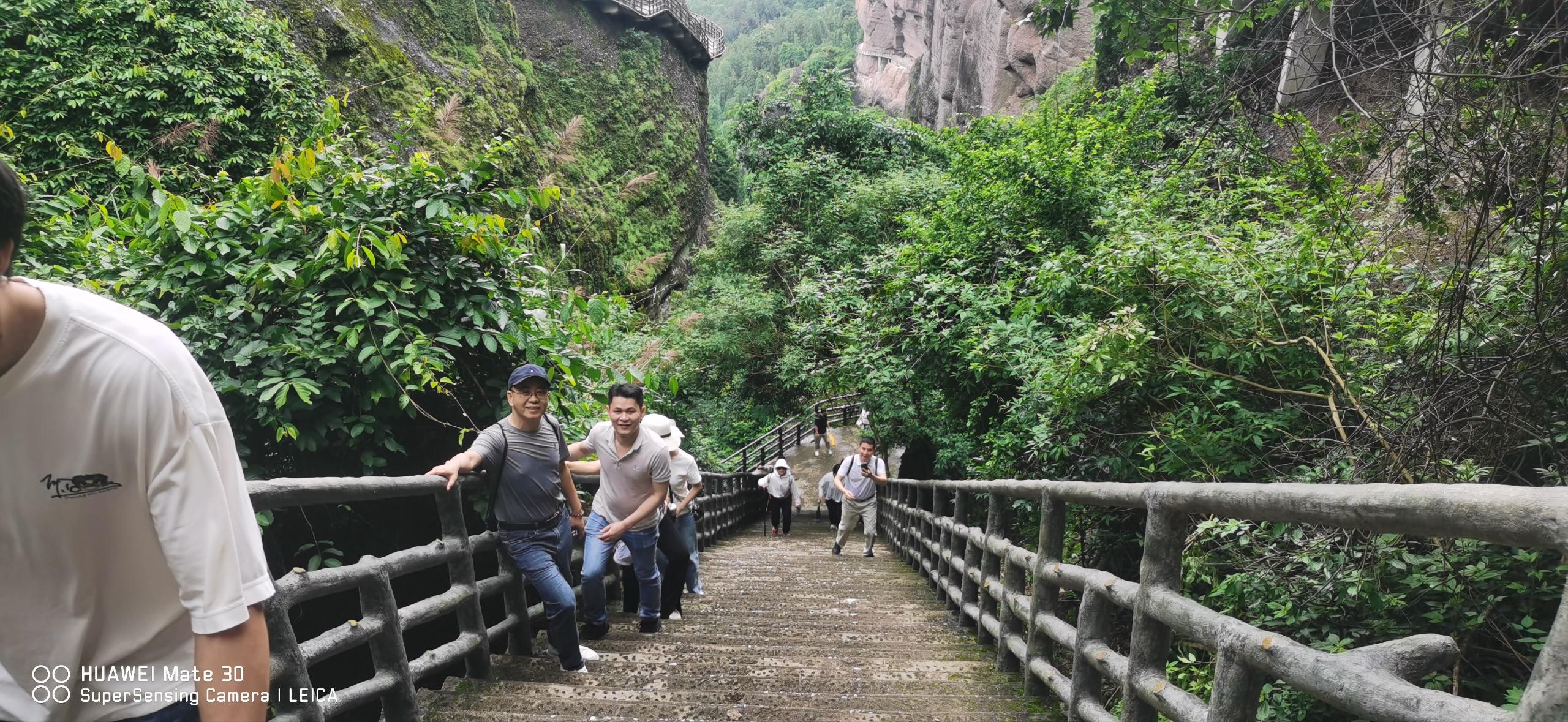 河源兴业卓辉团建.jpg 河源兴业卓辉团建.jpg
